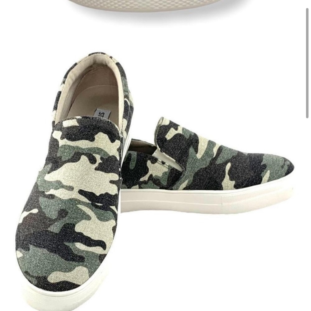 Steve Madden Gills-C Slip-On Size 7m Women's Snea… - image 1